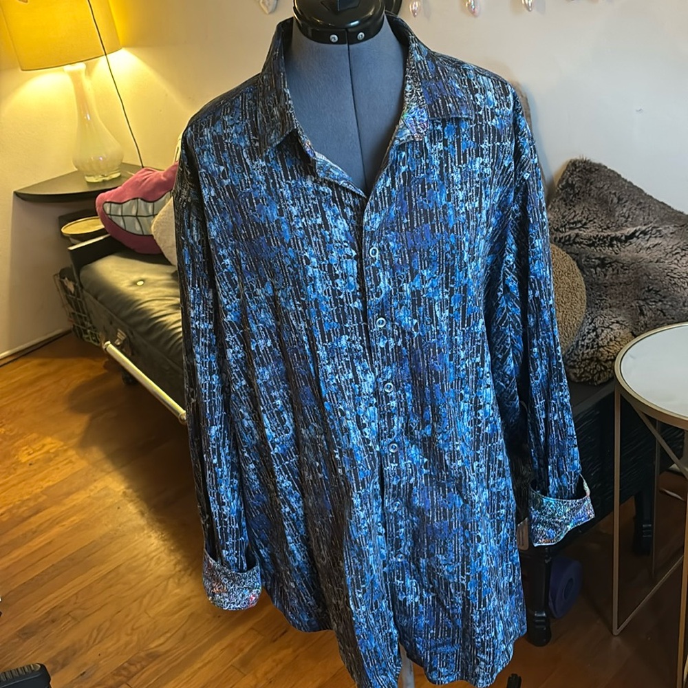 Robert Graham long sleeve button up dress shirt
